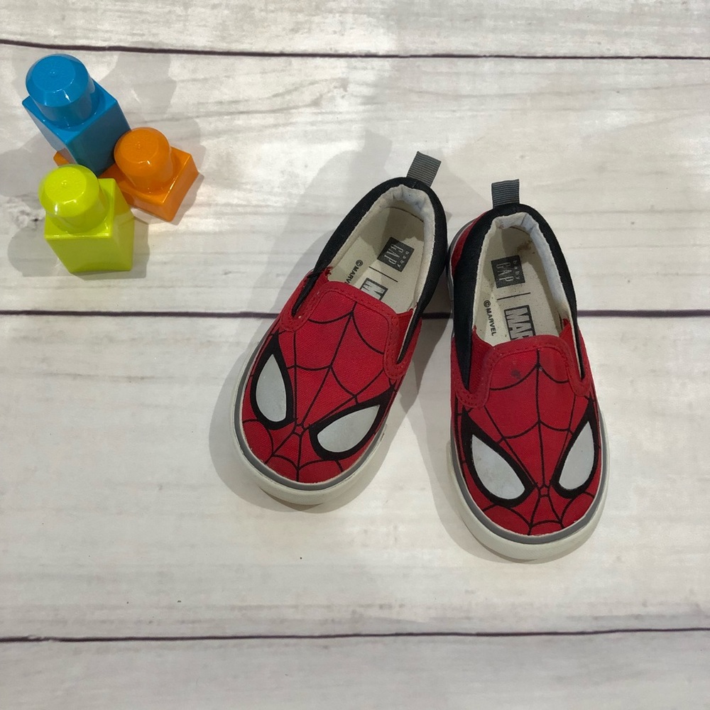 BabyGap (boy) | Marvel Spiderman Slip-On Sneakers - Picture 2 of 6